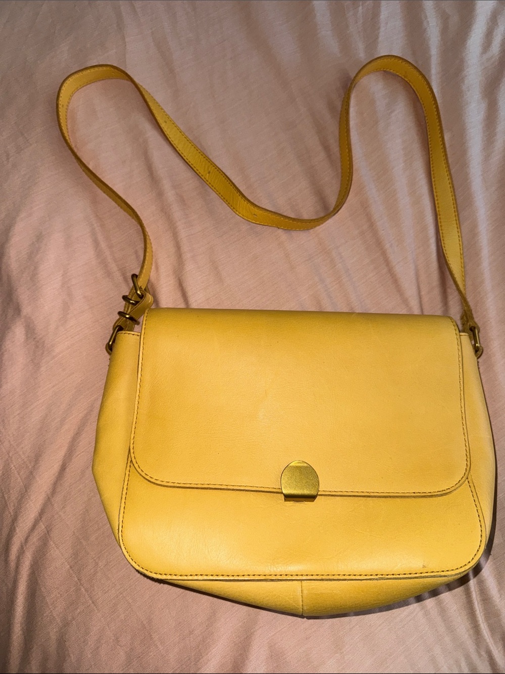 Madewell Abroad Leather Shoulder Bag yellow with gold hardware
